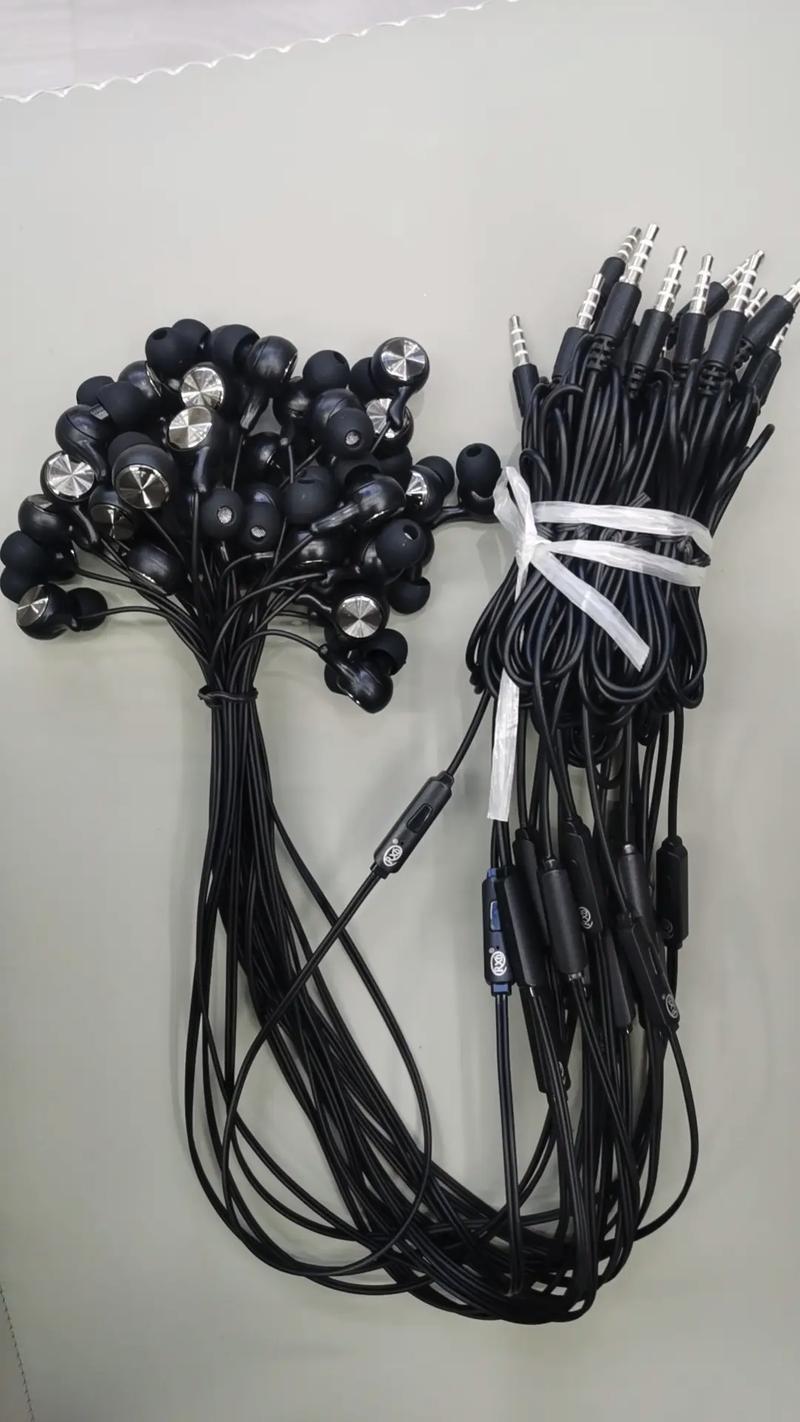 源头工厂直供，荣兴达有线耳机 好产品，一起听
